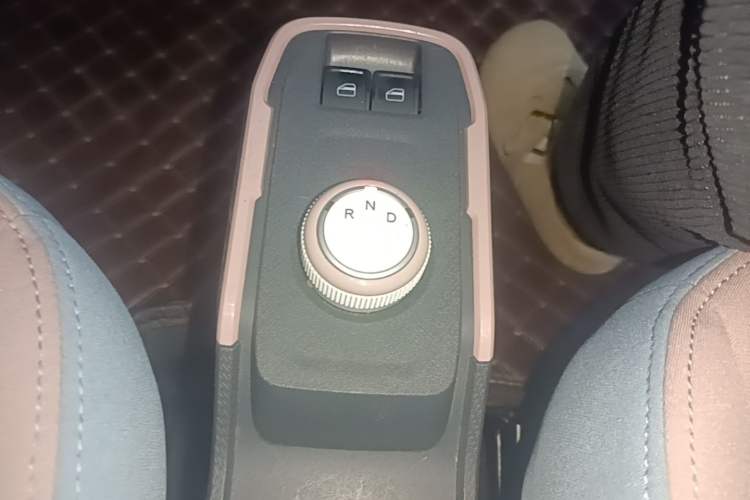 Used Chery QQ Ice Cream 2024 170km Sundae Gear Lever