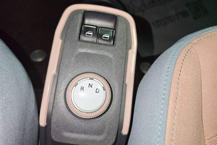 Used Chery QQ Ice Cream 2024 Restyled 170 km Sundae Gear Lever