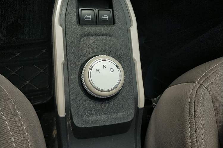 Used Chery QQ Ice Cream 2024 170km Sundae Gear Lever