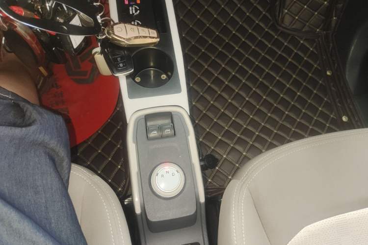 Used Chery QQ Ice Cream 2024 Facelifted 205km Sundae Gear Lever