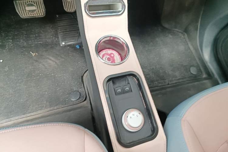 Used Chery QQ Ice Cream 2024 170km Sundae Gear Lever