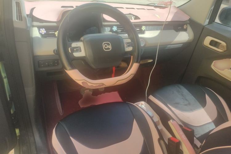 Used Chery QQ Ice Cream 2024 Facelifted 205km Sundae Center Console