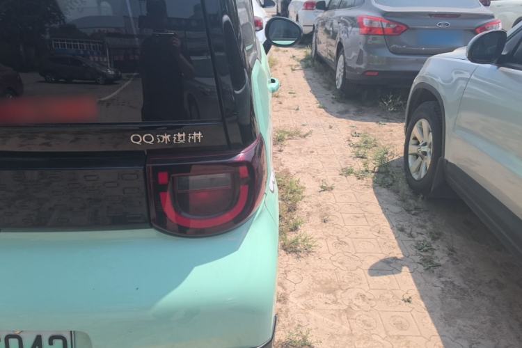 Used Chery QQ Ice Cream 2024 Youth Edition 205km Milkshake Right Rear Taillight