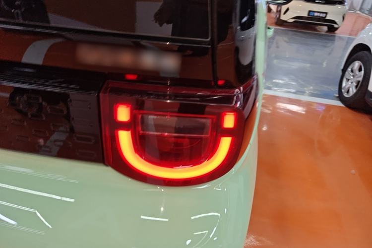 Used Chery QQ Ice Cream 2024 120km Cone Right Rear Taillight
