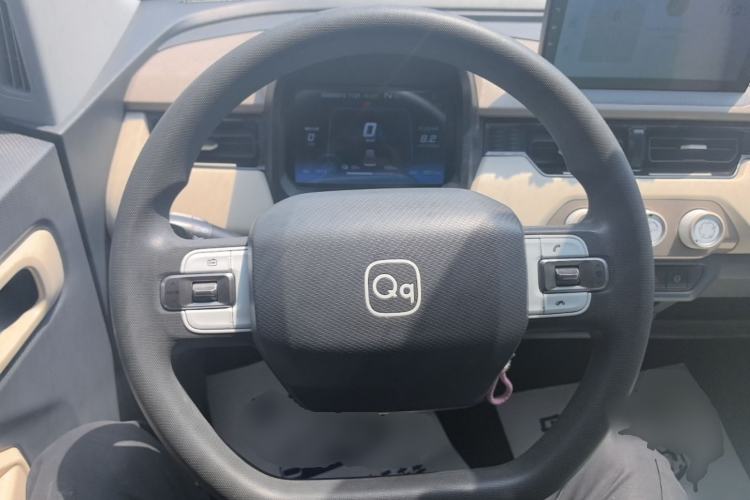 Used Chery QQ Ice Cream 2024 Youth Edition 205km Milkshake Steering Wheel