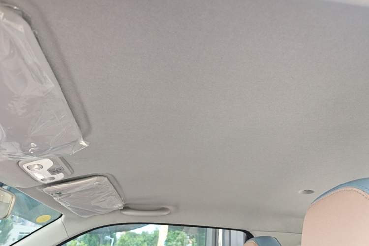 Used Chery QQ Ice Cream 2024 Edition Youth Version 205km Sundae Headliner