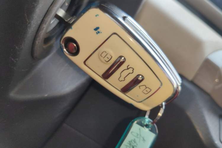 Used Chery QQ Ice Cream 2024 205km Sundae Interior 1