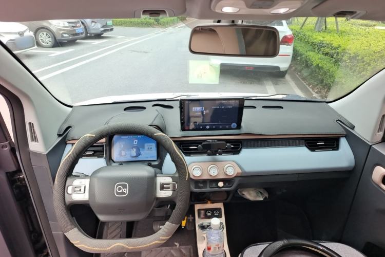 Used Chery QQ Ice Cream 2024 205km Sundae Interior 2