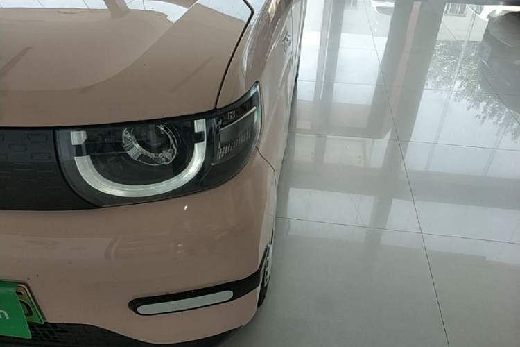 Used Chery QQ Ice Cream 2024 Edition Youth Version 205km Sundae Left Front Headlight