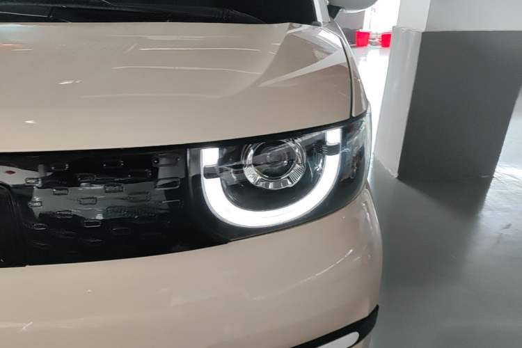 Used Chery QQ Ice Cream 2024 Edition Youth Version 205km Sundae Left Front Headlight