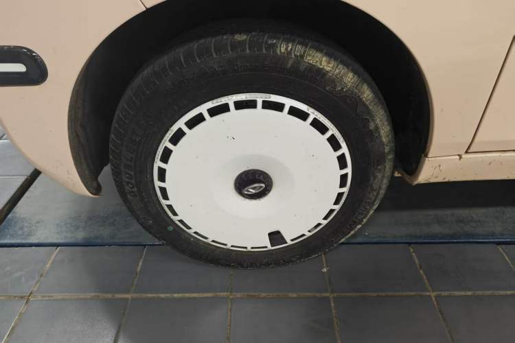 Used Chery QQ Ice Cream 2024 Restyled 170 km Sundae Left Front Wheel Hub