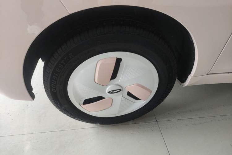 Used Chery QQ Ice Cream 2024 170km Milkshake Left Front Wheel Hub