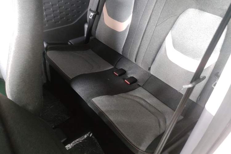 Used Chery QQ Ice Cream 2024 170km Milkshake Left Rear Seat