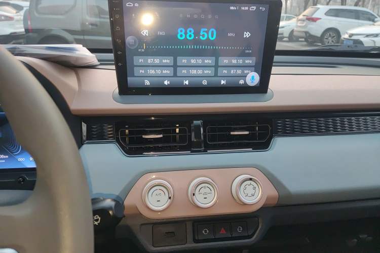 Used Chery QQ Ice Cream 2024 205km Sundae Pro Audio And AC Panel
