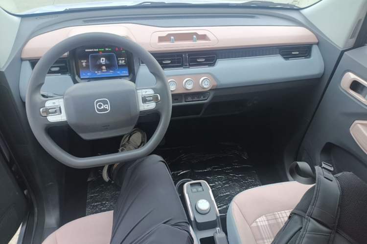Used Chery QQ Ice Cream 2024 170km Sundae Center Console