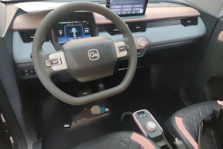 Used Chery QQ Ice Cream 2024 205km Sundae Pro Center Console