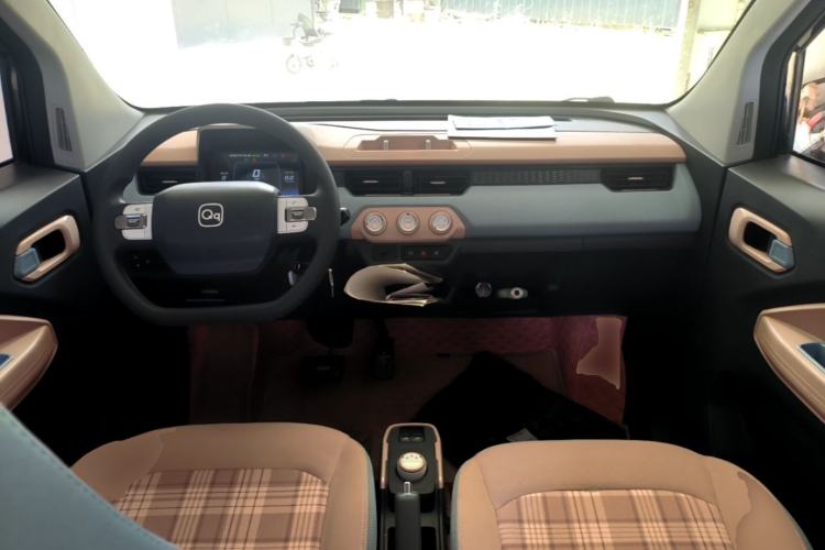 Used Chery QQ Ice Cream 2024 170km Sundae Center Console