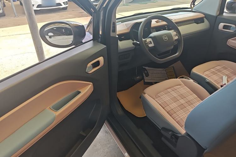 Used Chery QQ Ice Cream 2024 170km Sundae Driver Seat