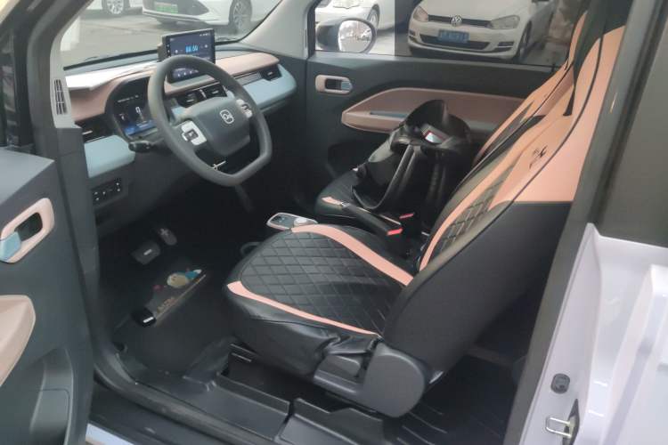 Used Chery QQ Ice Cream 2024 205km Sundae Pro Driver Seat