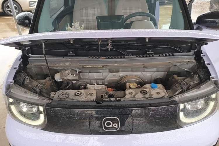 Used Chery QQ Ice Cream 2024 Edition Youth Version 205km Sundae Engine Bay
