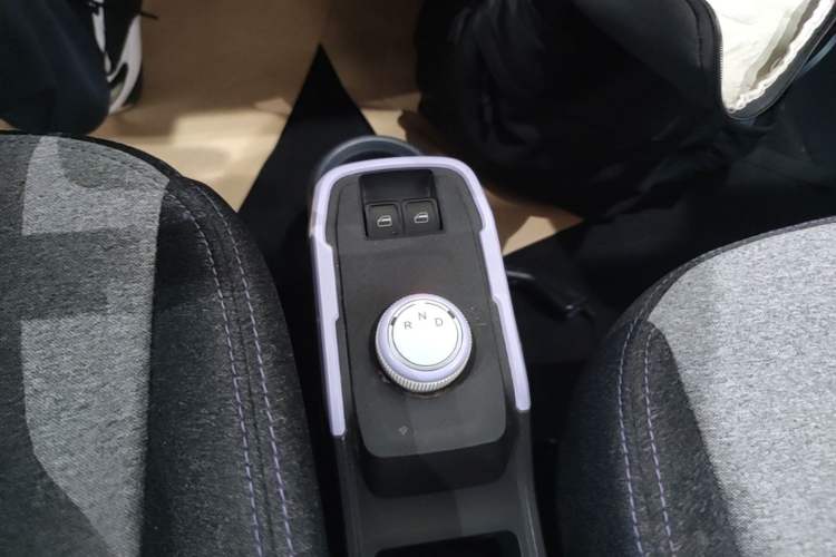 Used Chery QQ Ice Cream 2024 170km Milkshake Gear Lever