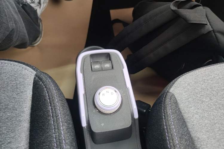 Used Chery QQ Ice Cream 2024 170km Milkshake Gear Lever