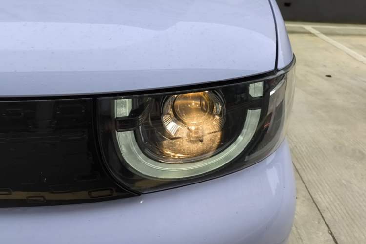 Used Chery QQ Ice Cream 2024 Edition Youth Version 205km Sundae Left Front Headlight