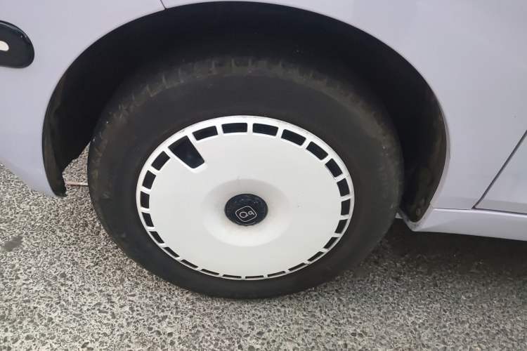 Used Chery QQ Ice Cream 2024 205km Sundae Pro Left Front Wheel Hub