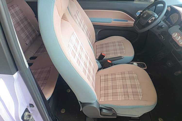 Used Chery QQ Ice Cream 2024 Edition Youth Version 205km Sundae Right Front Seat