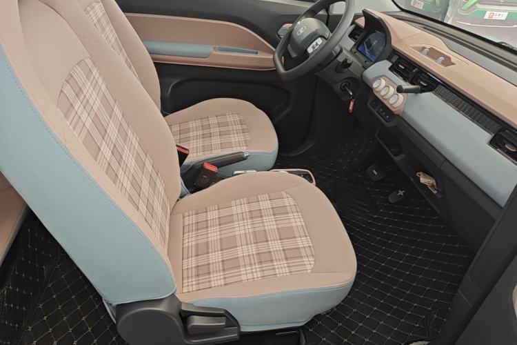 Used Chery QQ Ice Cream 2024 Facelifted 205km Sundae Right Front Seat