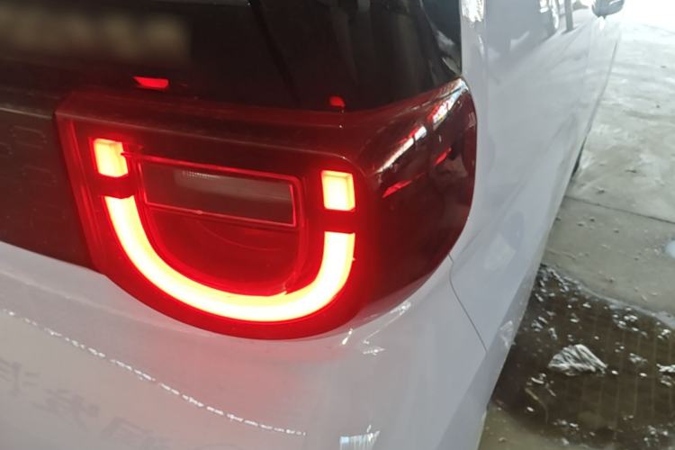 Used Chery QQ Ice Cream 2024 Edition Youth Version 205km Sundae Right Rear Taillight