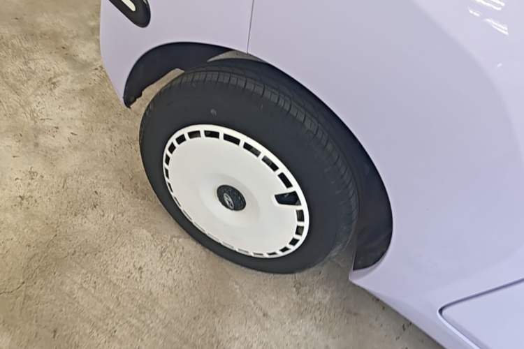 Used Chery QQ Ice Cream 2024 170km Sundae Right Rear Wheel Hub