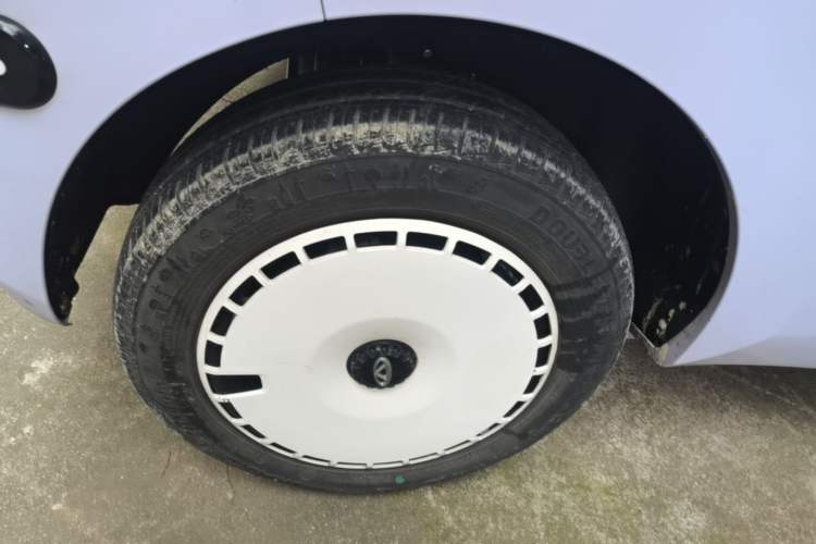 Used Chery QQ Ice Cream 2024 170km Sundae Right Rear Wheel Hub