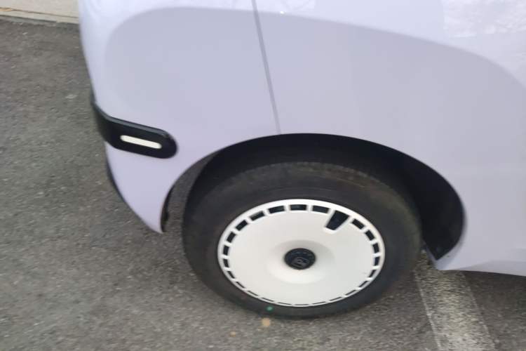 Used Chery QQ Ice Cream 2024 205km Sundae Pro Right Rear Wheel Hub