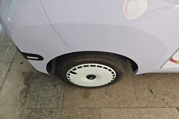 Used Chery QQ Ice Cream 2024 Facelifted 205km Sundae Right Rear Wheel Hub