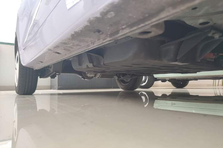 Used Chery QQ Ice Cream 2024 170km Milkshake Right Side Sill