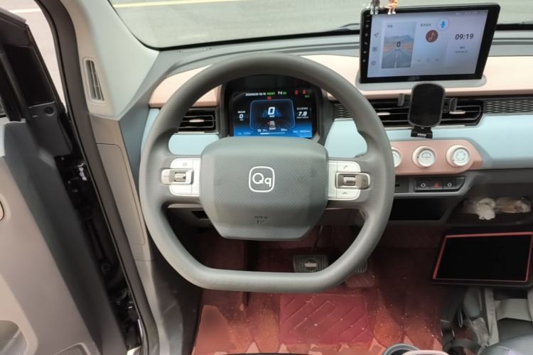 Used Chery QQ Ice Cream 2024 Edition Youth Version 205km Sundae Steering Wheel