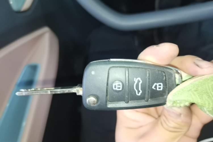 Used Chery QQ Ice Cream 2024 170km Sundae Vehicle Key
