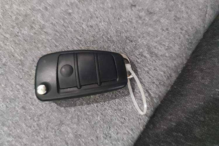 Used Chery QQ Ice Cream 2024 170km Milkshake Vehicle Key