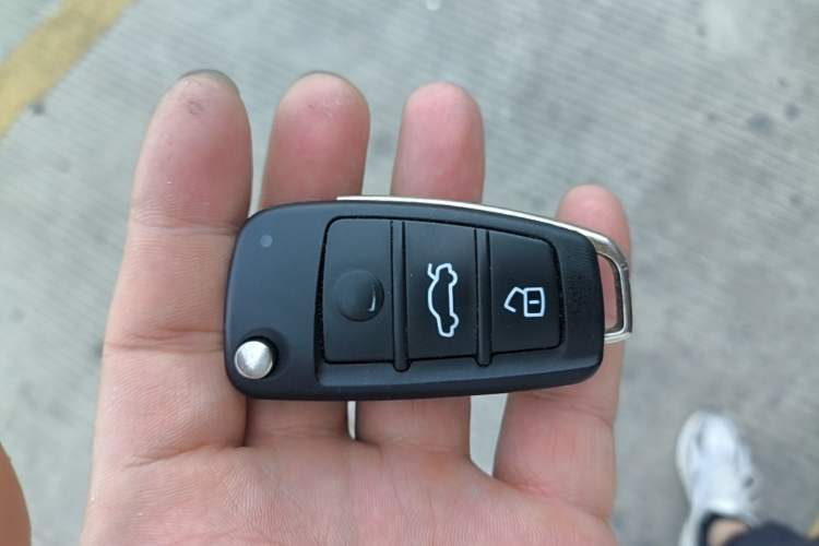 Used Chery QQ Ice Cream 2024 170km Sundae Vehicle Key