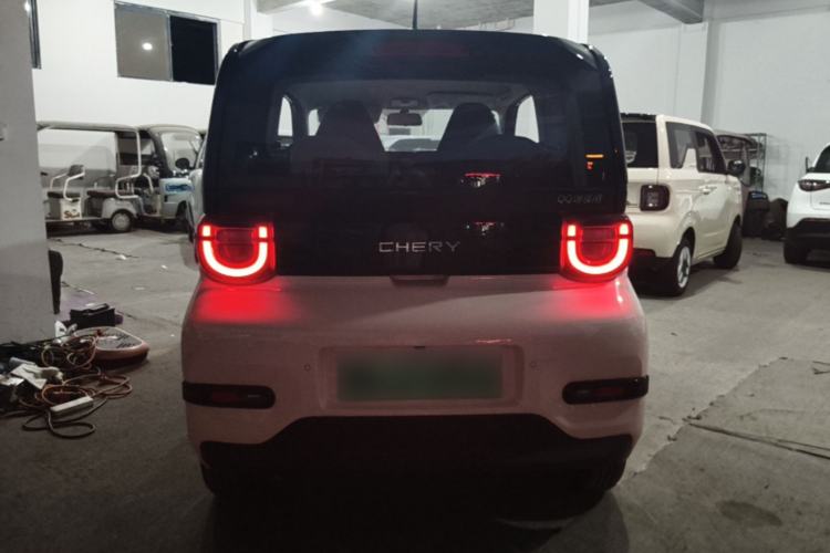 Used Chery QQ Ice Cream 2024 Edition Youth Version 205km Sundae Rear