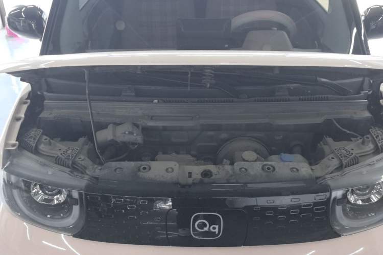 Used Chery QQ Ice Cream 2024 Edition Youth Version 205km Sundae Engine Bay