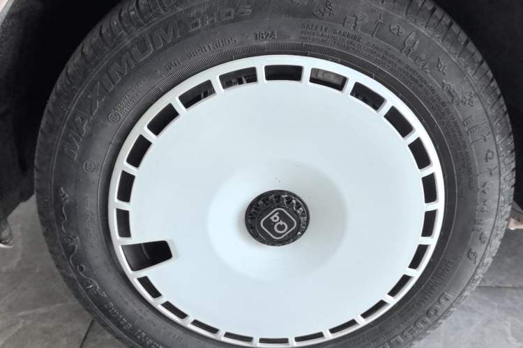 Used Chery QQ Ice Cream 2024 Edition Youth Version 205km Sundae Left Front Wheel Hub