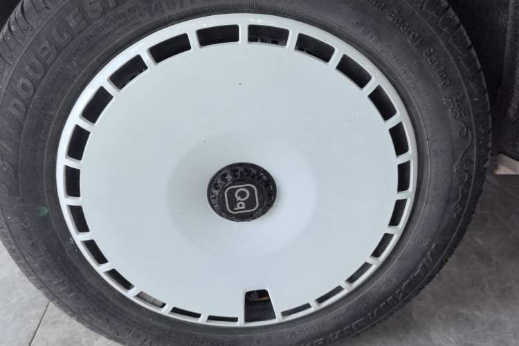 Used Chery QQ Ice Cream 2024 Edition Youth Version 205km Sundae Right Rear Wheel Hub
