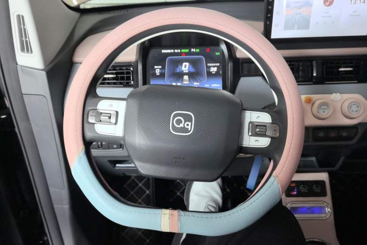 Used Chery QQ Ice Cream 2024 Edition Youth Version 205km Sundae Steering Wheel