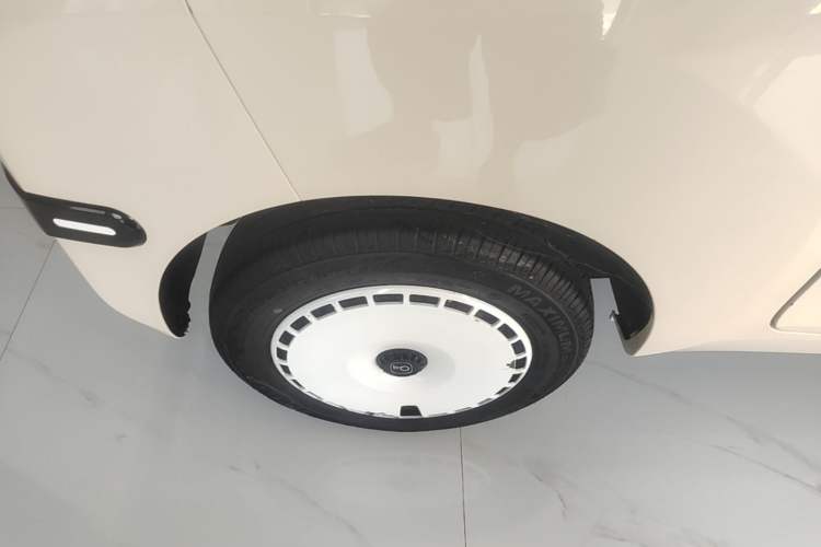 Used Chery QQ Ice Cream 2024 Facelifted 205km Sundae Right Rear Wheel Hub