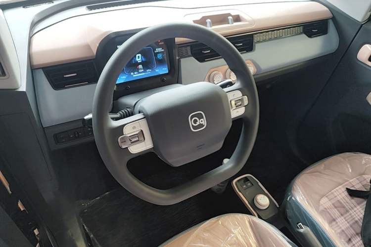 Used Chery QQ Ice Cream 2024 Edition Youth Version 205km Sundae Steering Wheel