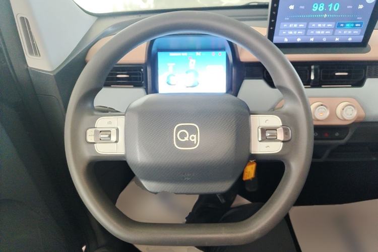 Used Chery QQ Ice Cream 2024 Edition Youth Version 205km Sundae Steering Wheel