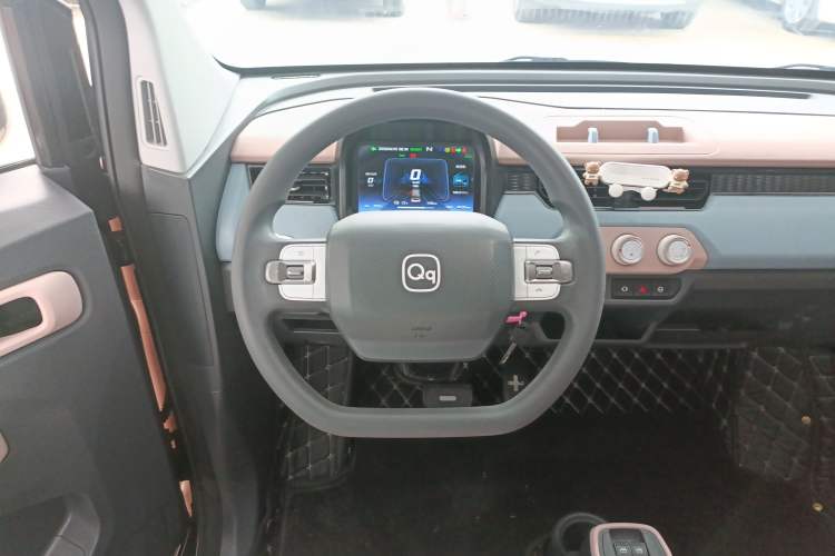 Used Chery QQ Ice Cream 2024 Edition Youth Version 205km Sundae Steering Wheel