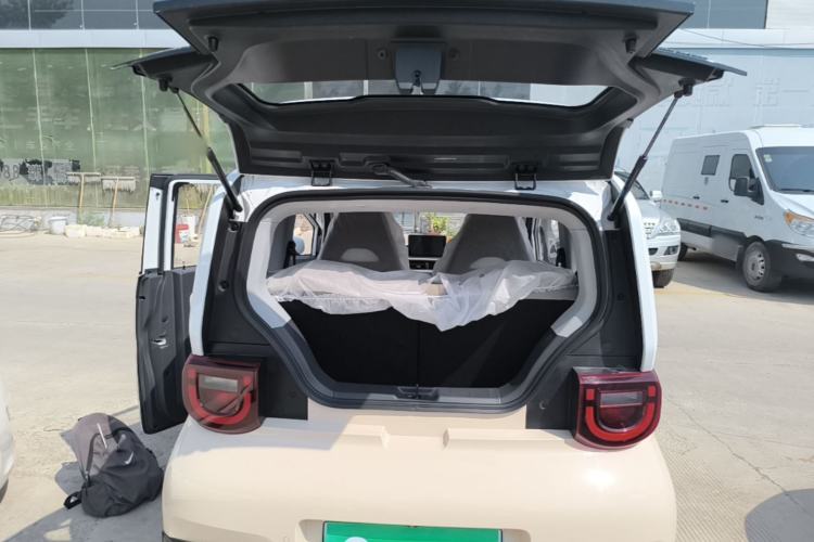 Used Chery QQ Ice Cream 2024 Youth Edition 205km Milkshake Trunk